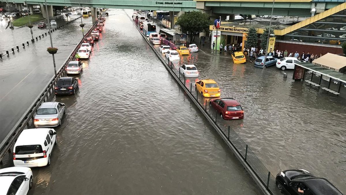 İstanbul'da Yağış Rekoru 32 Yıl Sonra Silivri'de Kırıldı!