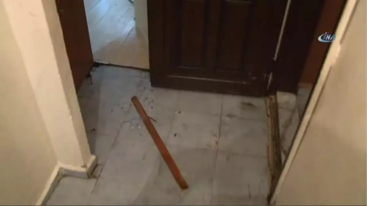 Zihinsel Engelli Oğluyla Yaşadığı Evi Su Bastı Haberler