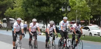 Yeşildağ: 15 Temmuz Şehitleri İçin Konya'dan Çanakkale'ye 1600 Kilometre Pedal Çevirdiler Yeşildağ: 15 Temmuz Şehitleri İçin Konya'dan Çanakkale'ye 1600 Kilometre Pedal Çevirdiler