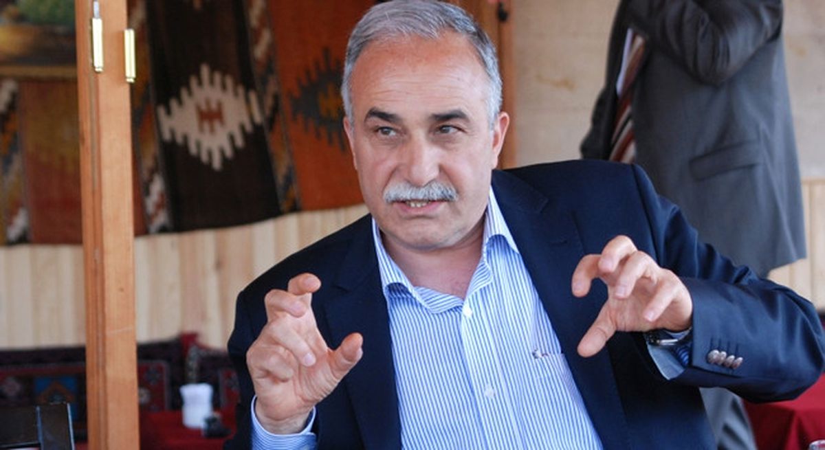 Çiçeği Burnunda Bakan Ahmet Eşref Fakıbaba, Attığı Tweet'le Gönülleri Fethetti
