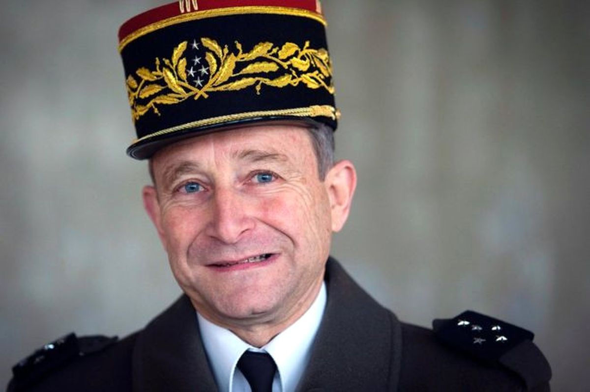 Cumhurbaşkanı Macron'a Dayanamayan Fransa Genelkurmay Başkanı İstifa Etti