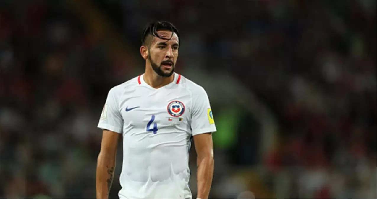 Fenerbahçe'nin Yeni Transferi Mauricio Isla, İstanbul'a Geldi