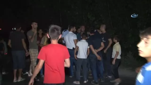 Kamyonet Sulama Kanalına Düştü, Kurtarılan Şoför Olay Yerinden Kaçtı