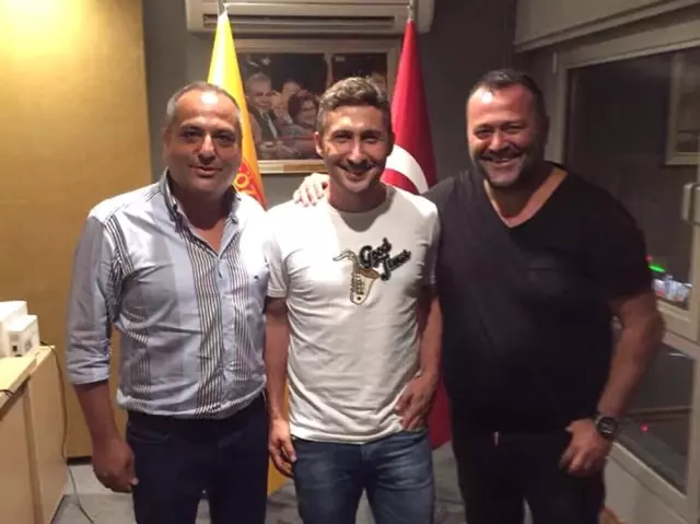 Sabri Göztepe Ile Anlaştı, Sosyal Medya Yıkıldı Sabri Göztepe Ile Anlaştı, Sosyal Medya Yıkıldı