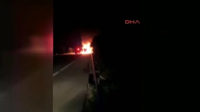 TEM Otoyolu'nda Alev Alev Yanan TIR Nedeniyle Kilometrelerce Araç Kuyruğu Oluştu