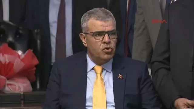 Başbakan Yardımcılığına Atanan Hakan Çavuşoğlu, Görevi Veysi Kaynak'tan Devraldı -1