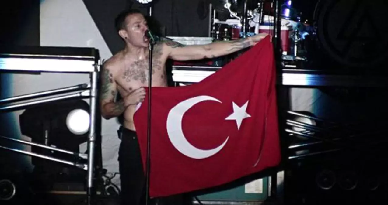 Unlu Rock Grubu Linkin Park In Solisti Chester Bennington Intihar Etti Haberler