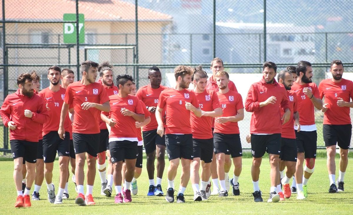 Balıkesirspor Afyon'da Hazırlıklarını Sürdürüyor