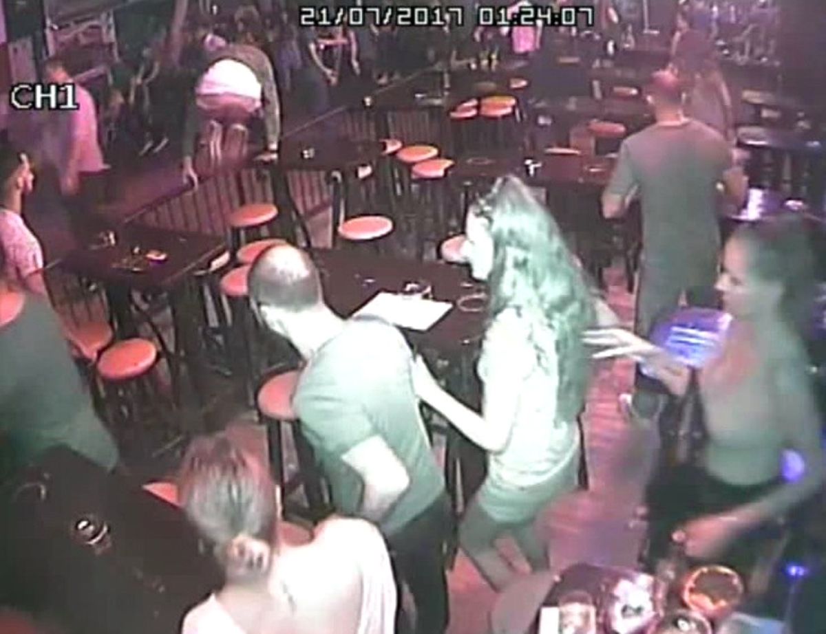 Bodrum'da Gece Kulübünün Kamerası Deprem Anındaki Paniği Gözler Önüne Serdi