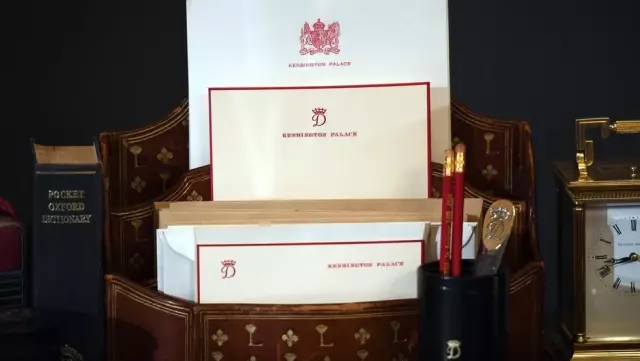 Diana'nın Eşyaları Ölümünün 20. Yılında Buckingham Sarayı'nda Sergilenecek