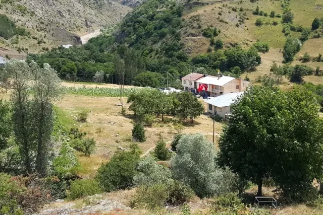 Acılı Babadan Türkiye'ye Birlik ve Beraberlik Çağrısı