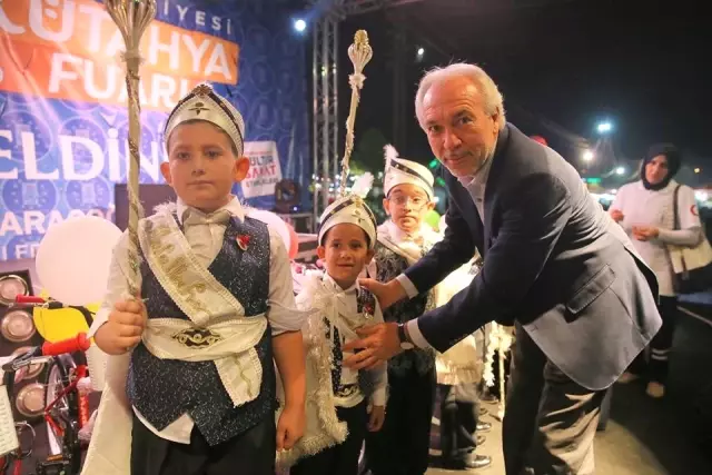 Kütahya'da 58 Çocuk Sünnet Ettirildi Kütahya'da 58 Çocuk Sünnet Ettirildi