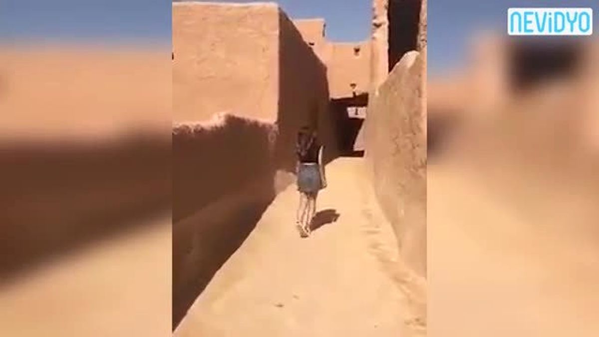 Mini Etekli Kızın Videosu Suudi Arabistan'ı Ayağa Kaldırdı