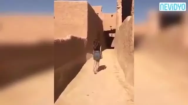 Mini Etekli Kızın Videosu Suudi Arabistan'ı Ayağa Kaldırdı