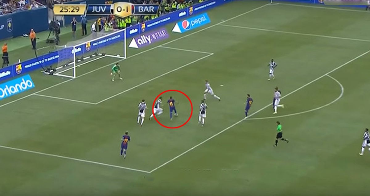 Neymar, Tüm Juventus Defansını Parmağında Oynatarak Gol Attı