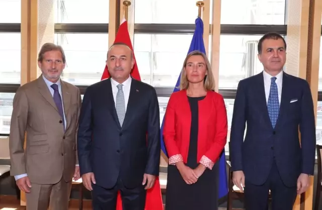 Bakan Çavuşoğlu, AB'li Yetkililerle Bir Araya Geldi