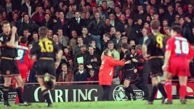 Guardian, Premier Lig'in Gelmiş Geçmiş En İyi Futbolcusunu Seçti: Eric Cantona