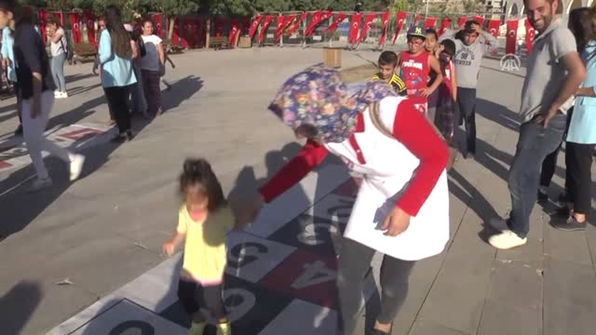Mardinli Çocuklar 'Oyun Karavanı Projesi' Ile Buluştu