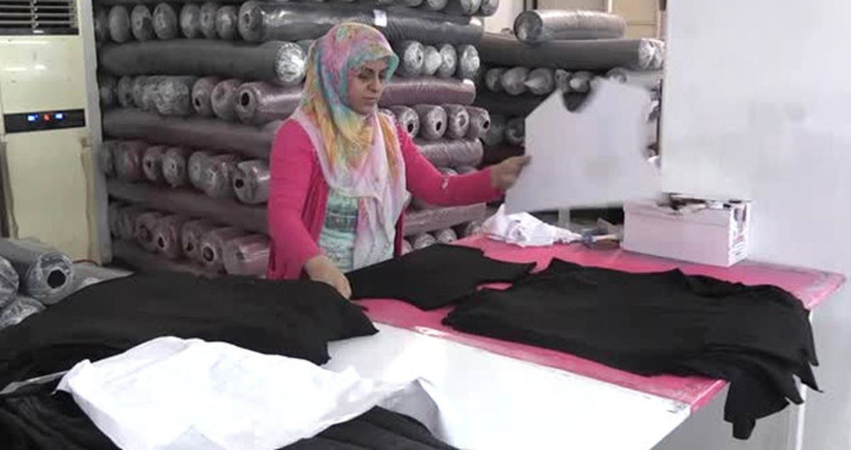 Urfa'daki Tekstil Fabrikasının Her Kademesinde Kadınlar Çalışıyor