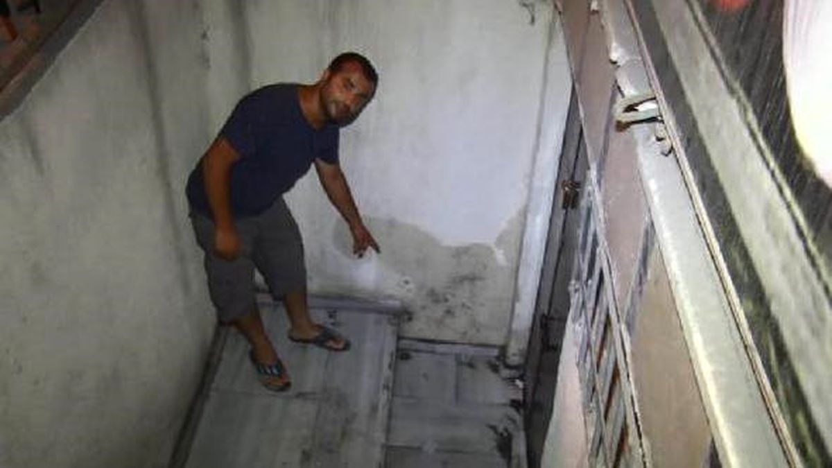 Sultangazi'de Atık Su Kanalı Tıkandı, İşyeri ve Evleri Su Bastı! Vatandaşlar İsyanda