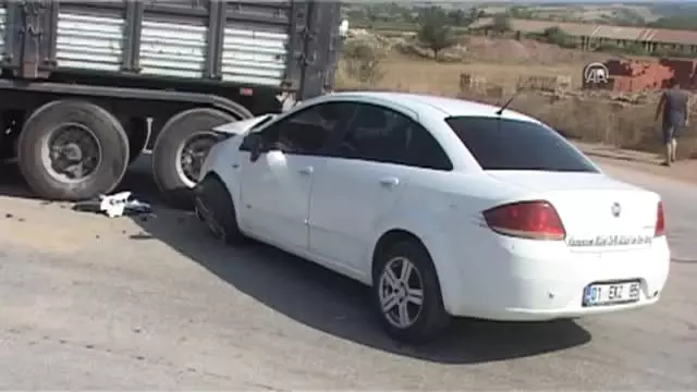 Tokat'ta Otomobil Ile Tır Çarpıştı: 5 Yaralı