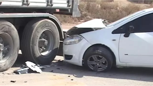 Tokat'ta Otomobil Ile Tır Çarpıştı: 5 Yaralı