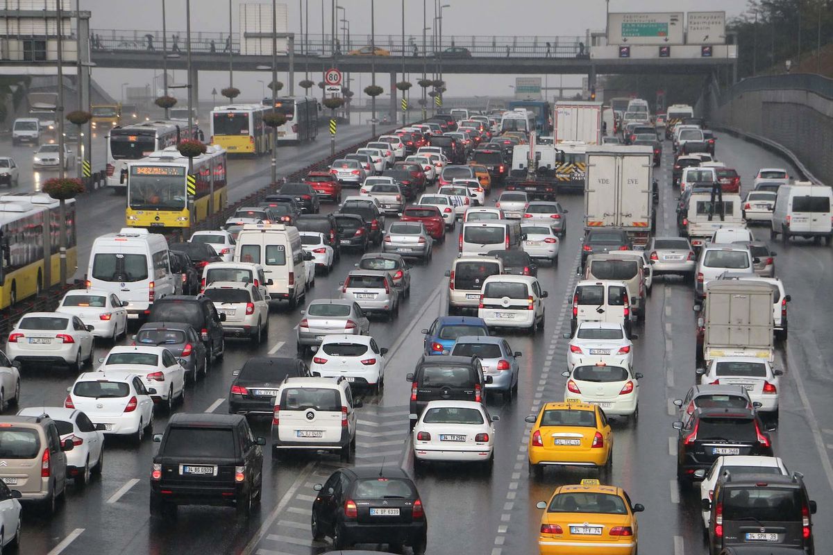 20 Yaş ve Üstü Araçlarını Hurdaya Çıkaranların Borçları Silinecek