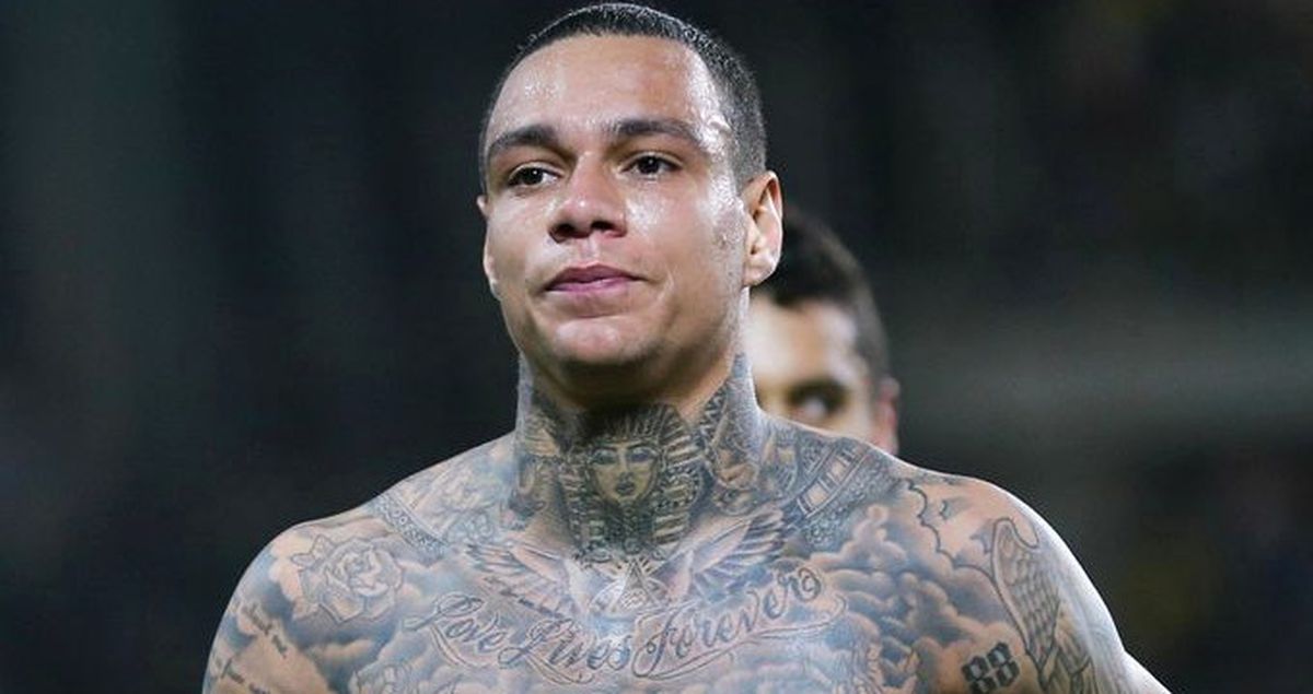 Fenerbahçeli Gregory van der Wiel, FIFA'ya Gitti
