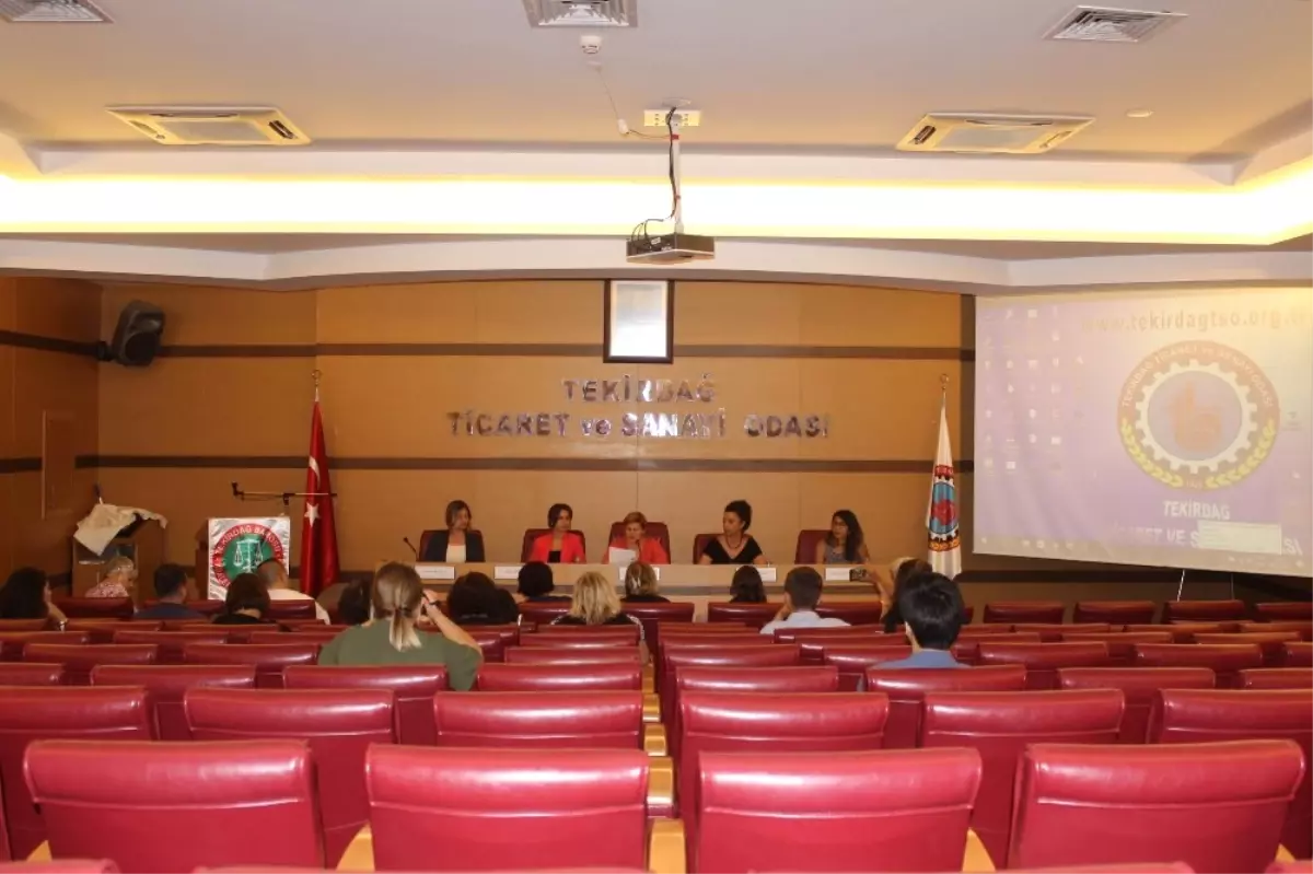 Konu Boşanma Olunca Salon Boş Kaldı