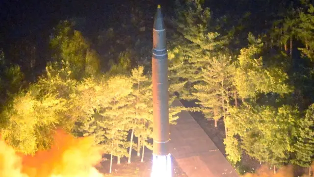 ABD'den K. Kore'ye Bombardıman Uçaklarıyla Gövde Gösterisi