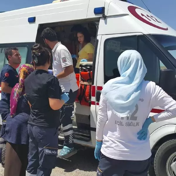 Adıyaman�da Trafik Kazası 6 Yaralı Haberler Adıyaman�da Trafik Kazası 6 Yaralı Haberler