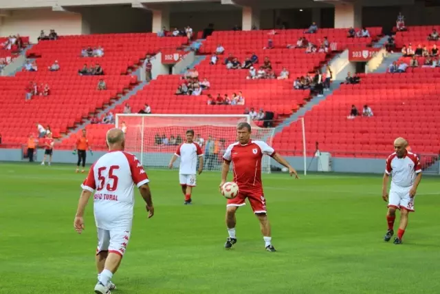 Samsunspor'un 34 Bin Kişilik Yeni Stadı Açıldı Samsunspor'un 34 Bin Kişilik Yeni Stadı Açıldı