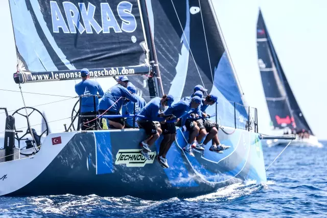 Arkas Sailing Team 3.Türkiye Yat Şampiyonası'nda Birinci Oldu