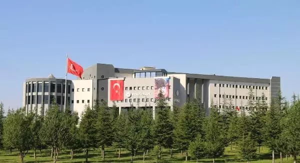 Fetö'den Kapatılan Üniversitenin11 Öğrencisi Mezun Sayıldı
