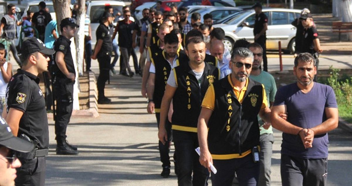 Tek Operasyonla 5 Sahte Polis Çetesi Çökertildi! Birbirlerini Bile Dolandırmışlar