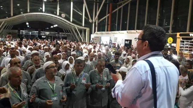 Hatay'da Hacı Adayları Dualarla Uğurlandı