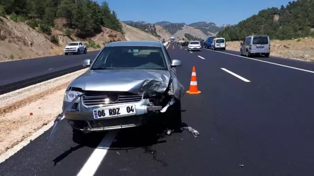 Kahramanmaraş'ta İki Farklı Kazada 2 Kişi Öldü, 3 Kişi Yaralandı Kahramanmaraş'ta İki Farklı Kazada 2 Kişi Öldü, 3 Kişi Yaralandı
