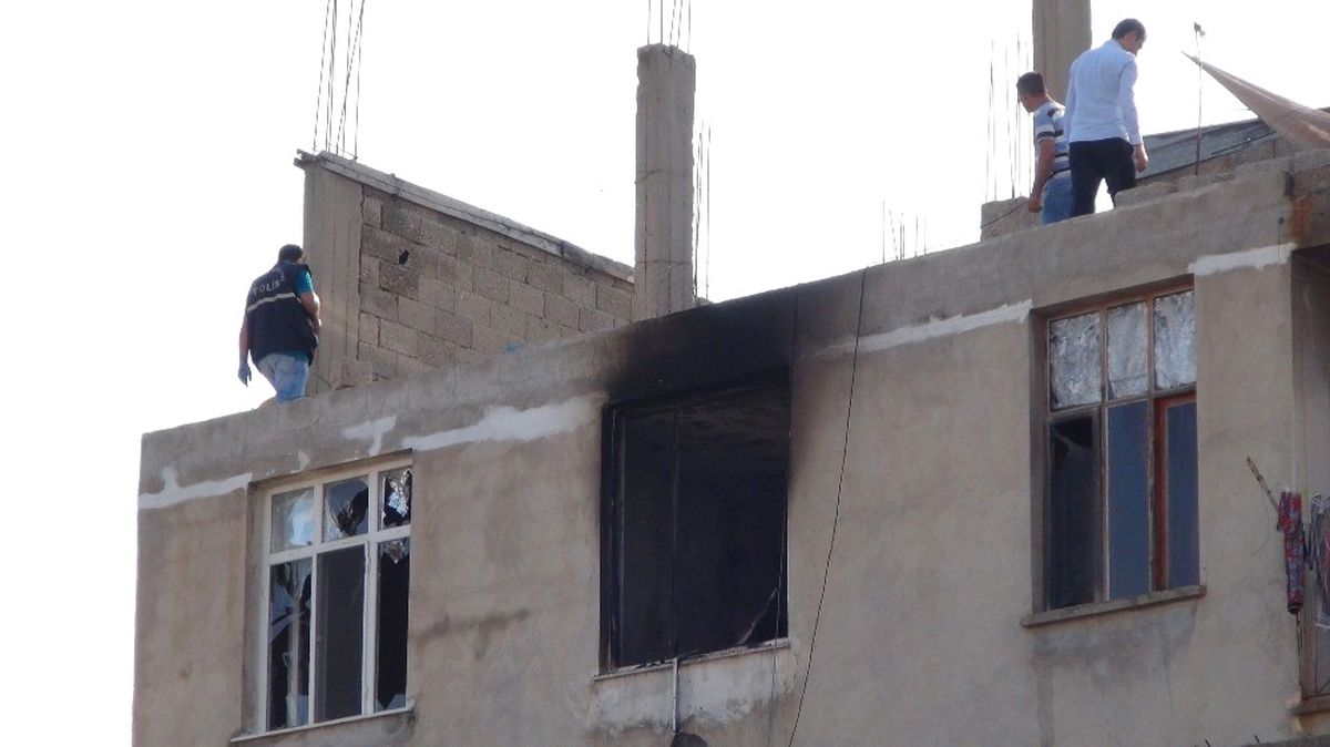 Annelerinin Evde Bırakıp Alışverişe Gittiği 2 Çocuk, Evde Çıkan Yangında Can Verdi