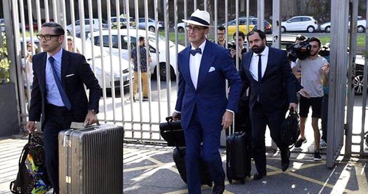 Neymar, 222 Milyon Euro'ya PSG'de! Parayı Bavullarla Taşıdılar