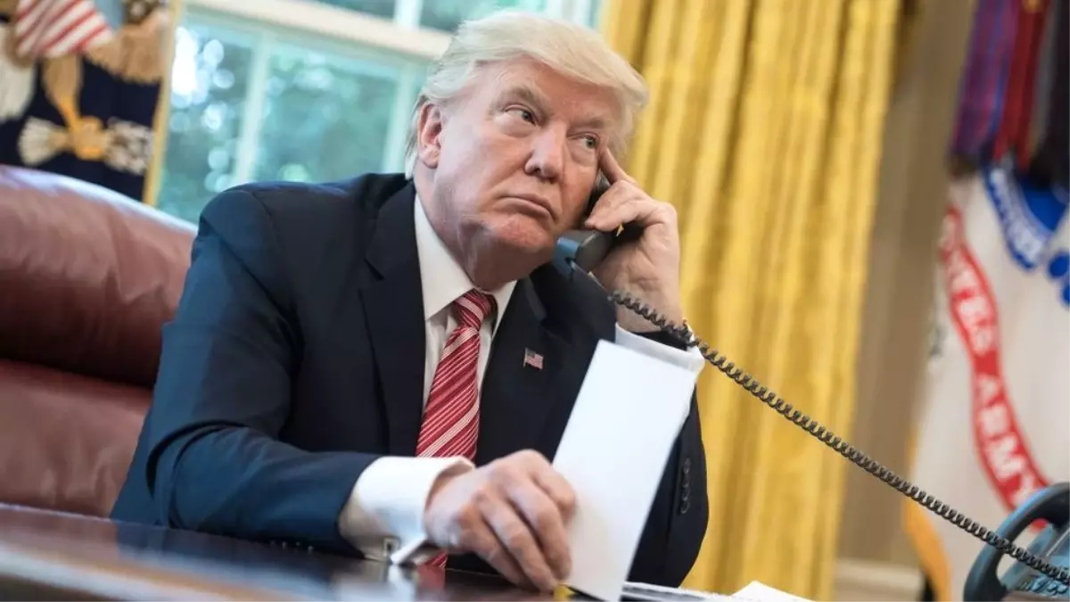 Trump'tan Meksika Liderine: Duvarın Masrafını Ödemeyeceğinizi Söylemeyin