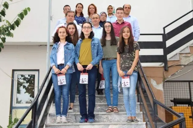 Şaphane'de Öğrencilere Altın Ödülü