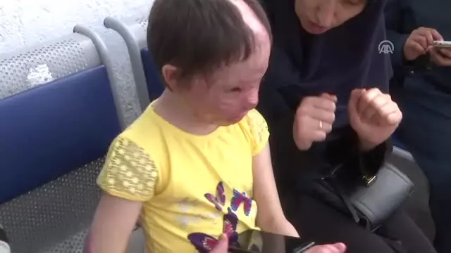 Cumhurbaşkanlığı ve Hayırseverler Destek Oldu, Minik Hiba Annesi ve Kardeşlerine Kavuştu