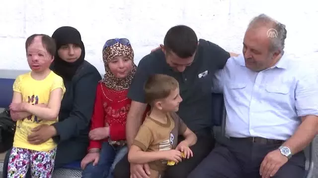 Cumhurbaşkanlığı ve Hayırseverler Destek Oldu, Minik Hiba Annesi ve Kardeşlerine Kavuştu