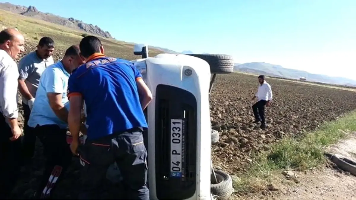Van'da Trafik Kazası; 4 Yaralı