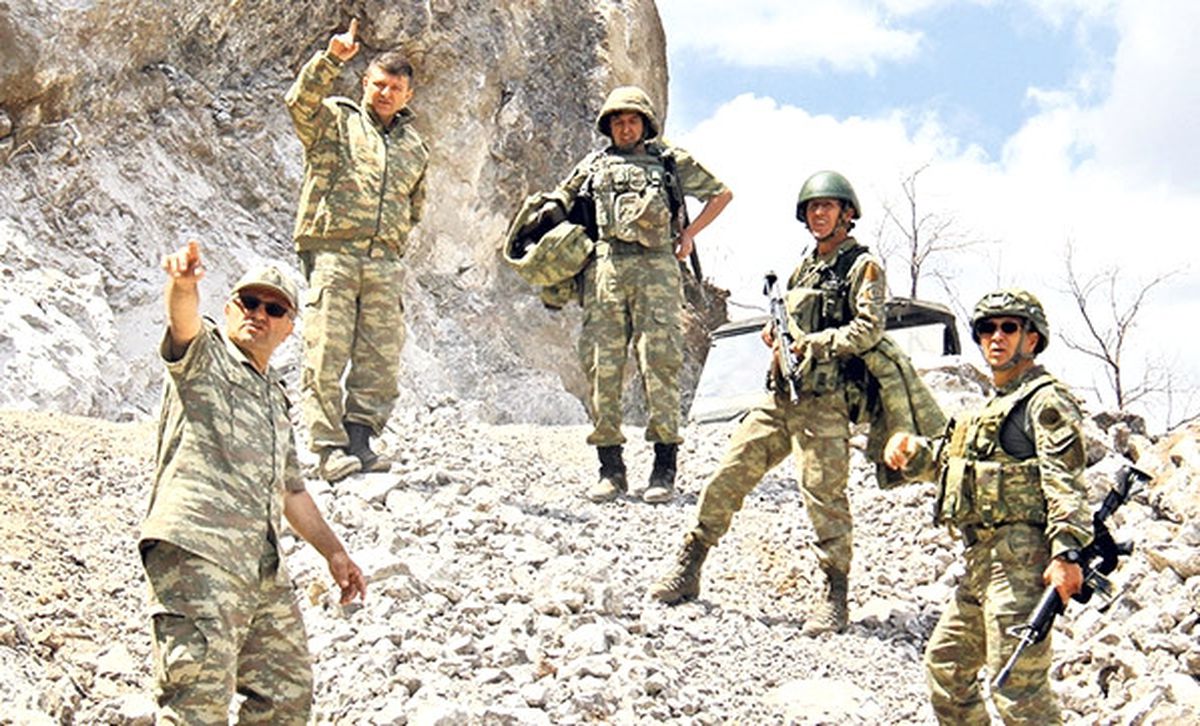 YAŞ'ta Dikkat Çeken Detay! Kurmay Olmayan Komandolar Generalliğe Yükseldi