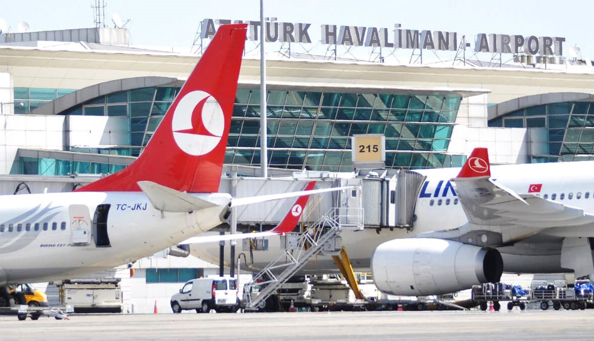 Bakan Arslan: Atatürk Havalimanı, İstanbul'a Nefes Aldıran Bir Alan Olacak