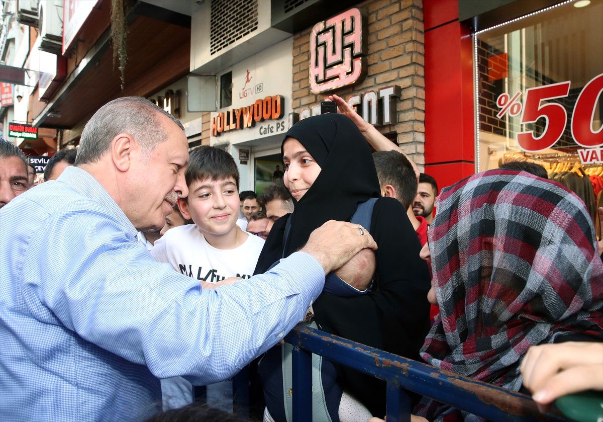 Rizeliler, Erdoğan İçin Yollara Döküldü! Ortaya Renkli Görüntüler Çıktı