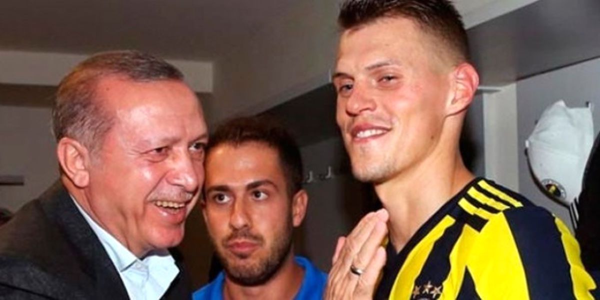 Erdoğan Skrtel'e Takıldı: Benim Büyükşehir'de Attığı Golü Görmemiş