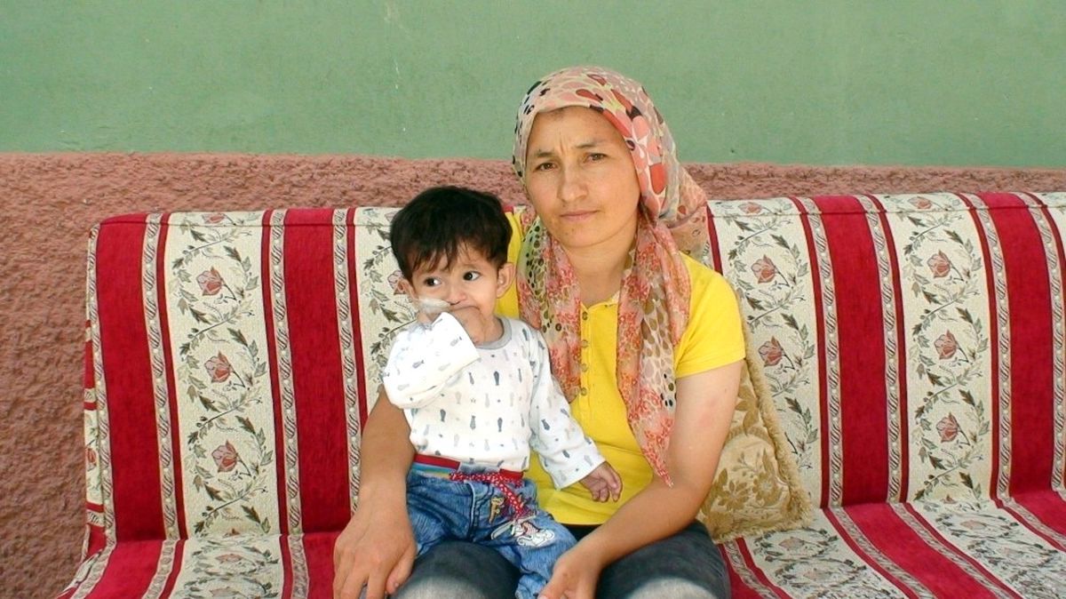 Ömer'in Babası, Televizyona Çıktı Diye Eşini ve Hasta Oğlunu Terk Etti