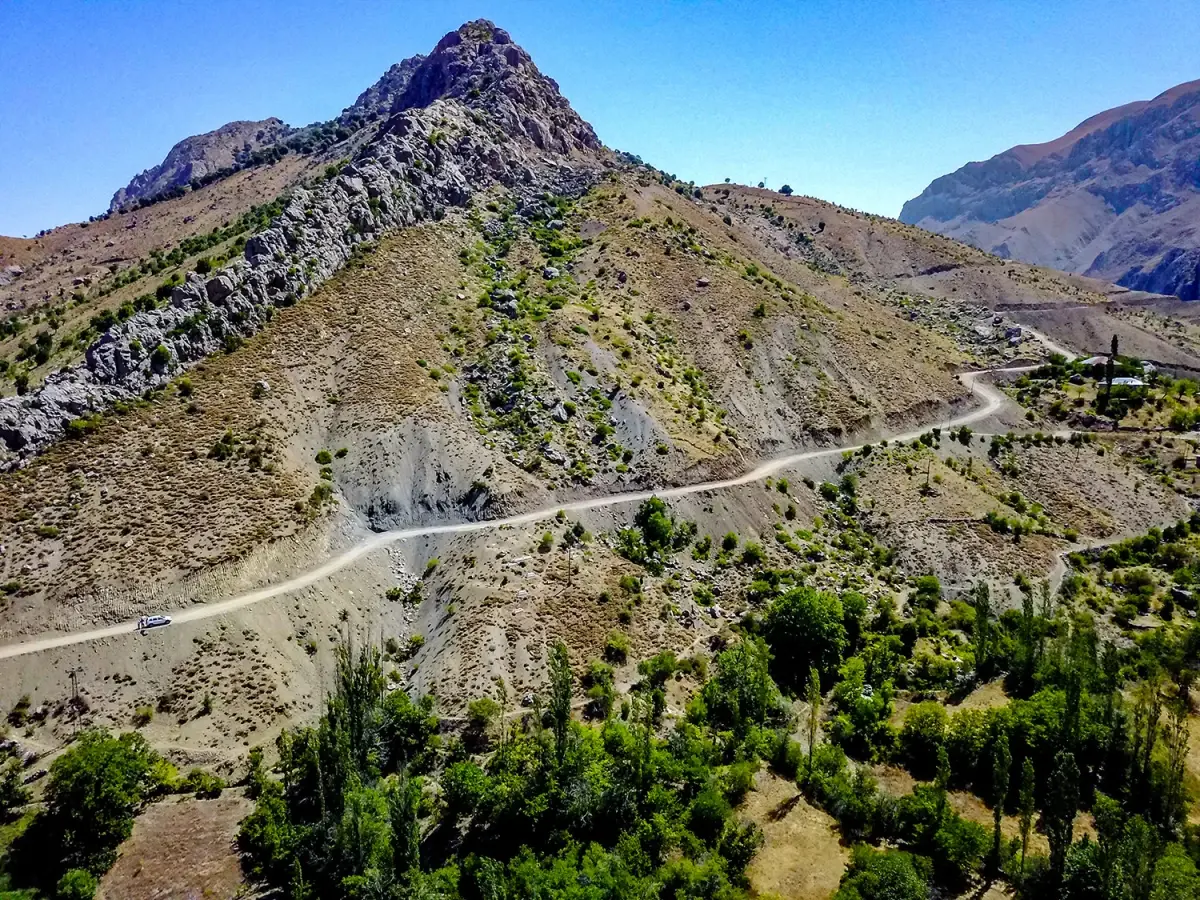 3 Metre Genişliğindeki Yol 10 Metreye Çıkarılıyor
